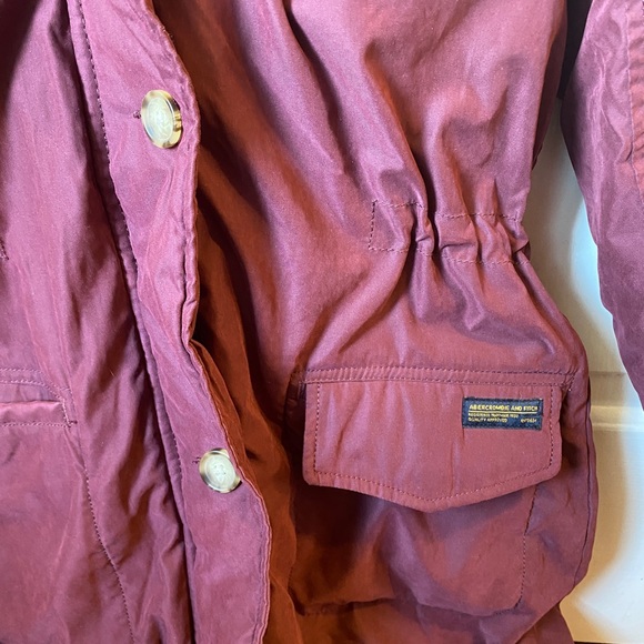 Abercrombie & Fitch Sherpa Lined Puffy Coat - Picture 3 of 4